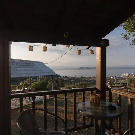 بيت للعطل Agrafa House لايميناس